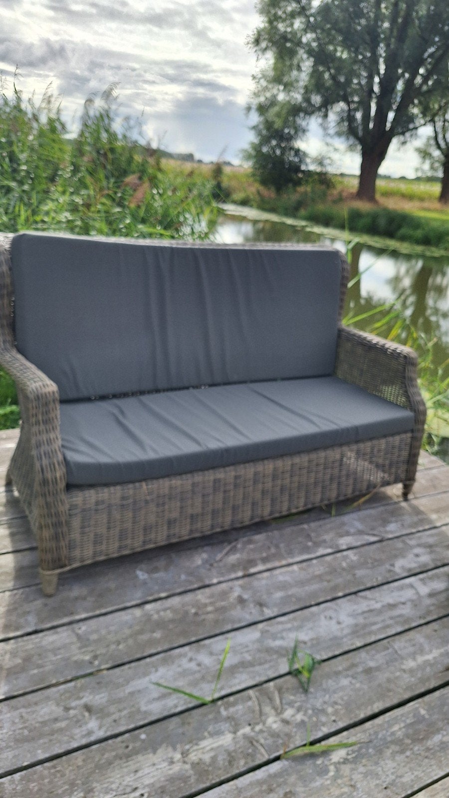 Robuust tuinset bank en stoelen, Ophalen, 4 zitplaatsen, Gebruikt, Wicker