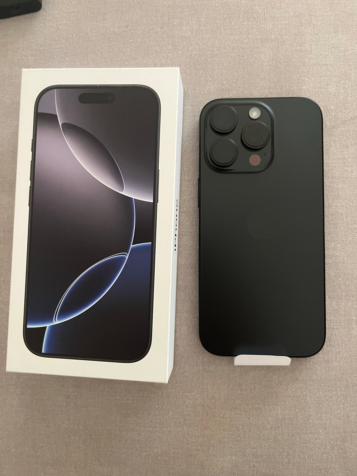 Nieuwe iPhone 16 Pro 128GB black titanium - Ongeopend, IPhone 16 Pro, 128 GB, Zwart, Nieuw