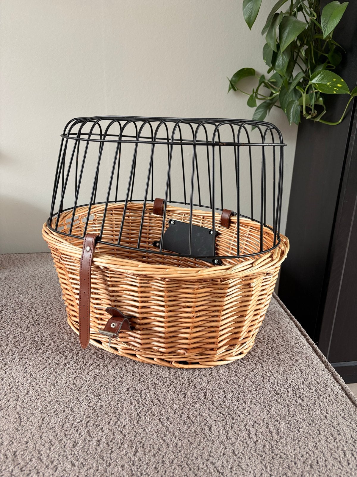 Nieuwe honden fietsmand. 1x gebruikt. Met bevestiging, Ophalen of Verzenden, Zo goed als nieuw, Hondenfietsmand