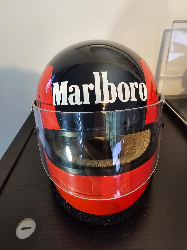 Gilles Villeneuve McLaren helm 1977 1:2, Verzamelen, Ophalen of Verzenden, Gebruikt, Formule 1