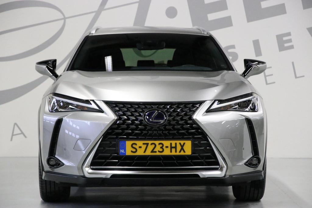 Lexus UX 250h Cruise Control/ Camera/ Navigatie/ DAB, Gebruikt, 4 cilinders, Bedrijf, Hybride Elektrisch/Benzine