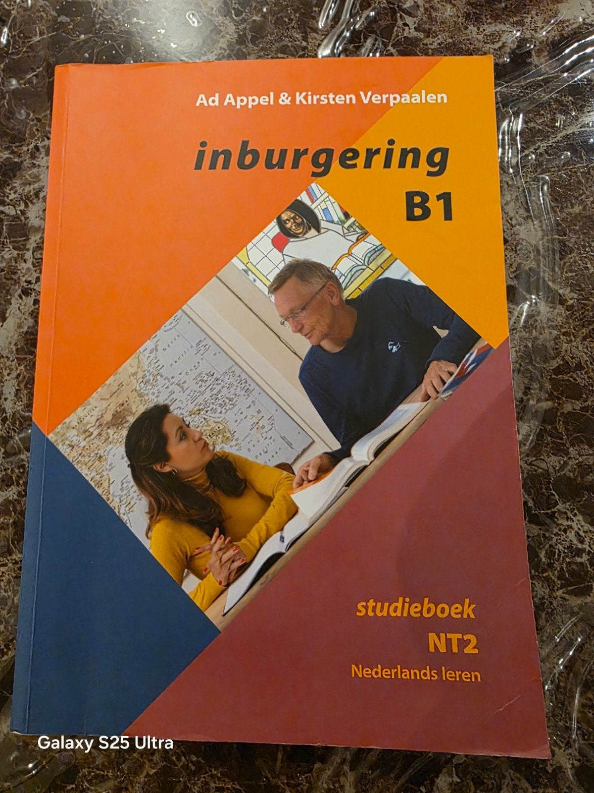 Inburgering B1 studieboek NT2 Nederlands leren, Boeken, Ophalen of Verzenden, Zo goed als nieuw, Overige niveaus, Ad Appel & Kirsten Verpaalen