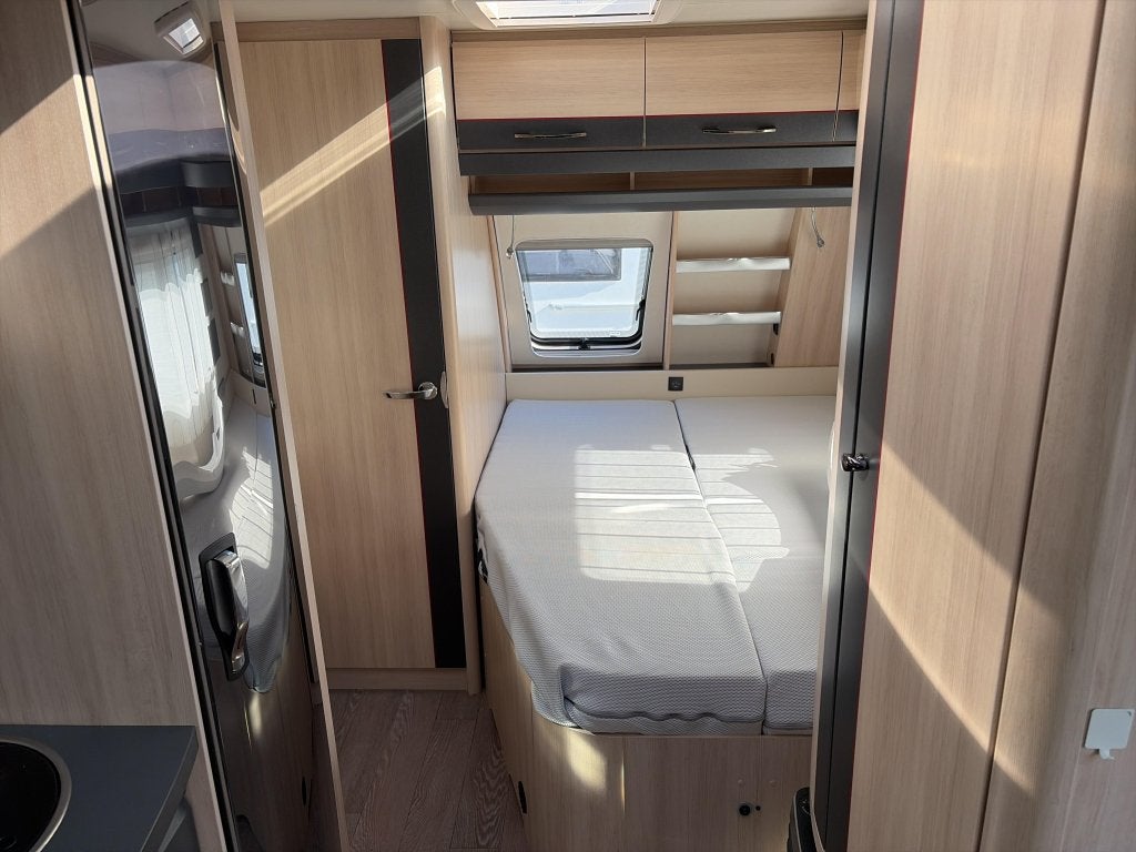 Hobby De Luxe Edition 460 UFE Mover/Fietsdrager, Rondzit, Hobby, Bedrijf, Schokbreker