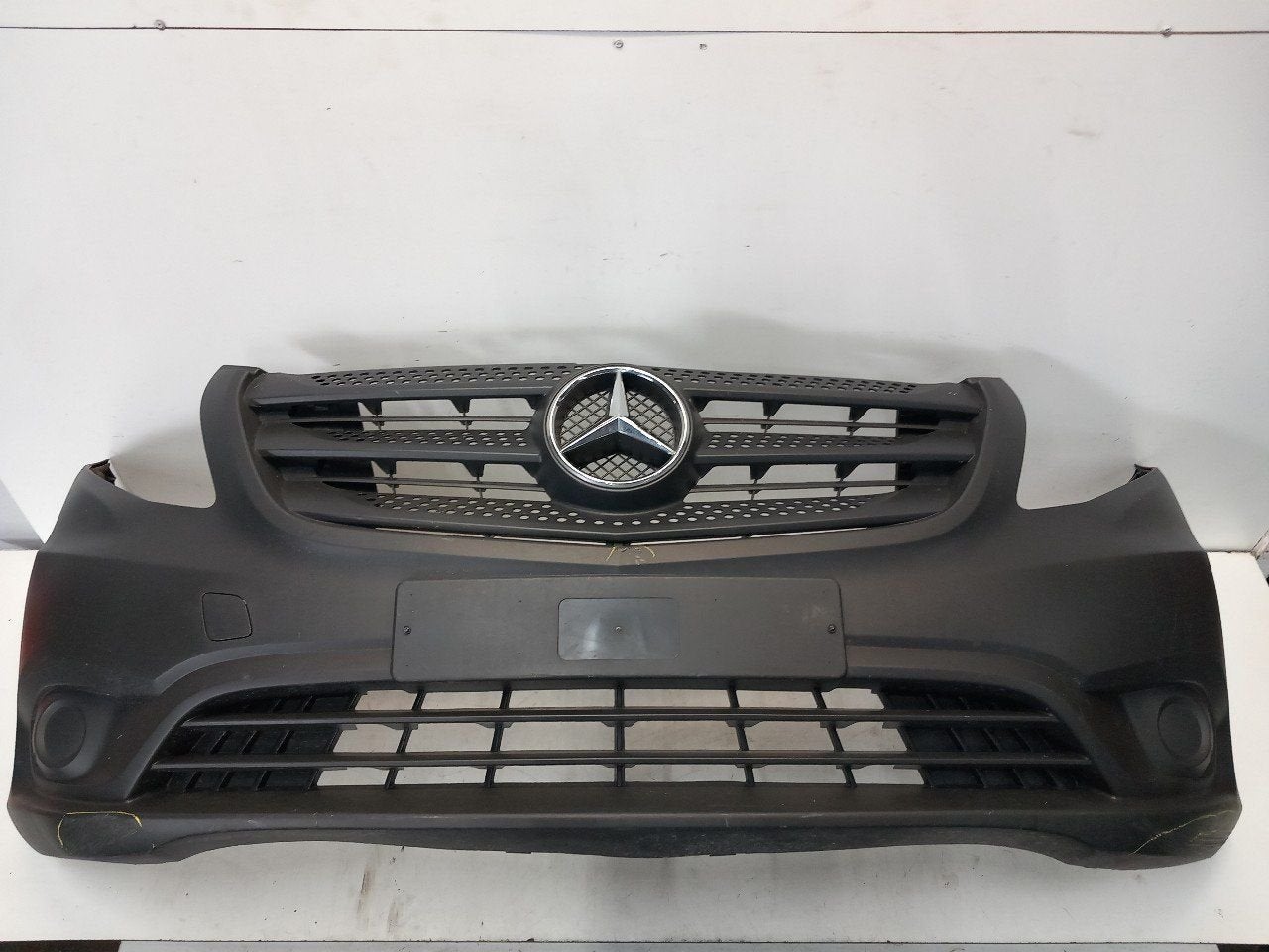 Bumper voor Mercedes-Benz eVito, Onderdelen@venauto.nl, Van der Ven Autorecycling B.V., Gebruikt, Ettenseweg 76, 4706 PB Roosendaal, The Netherlands