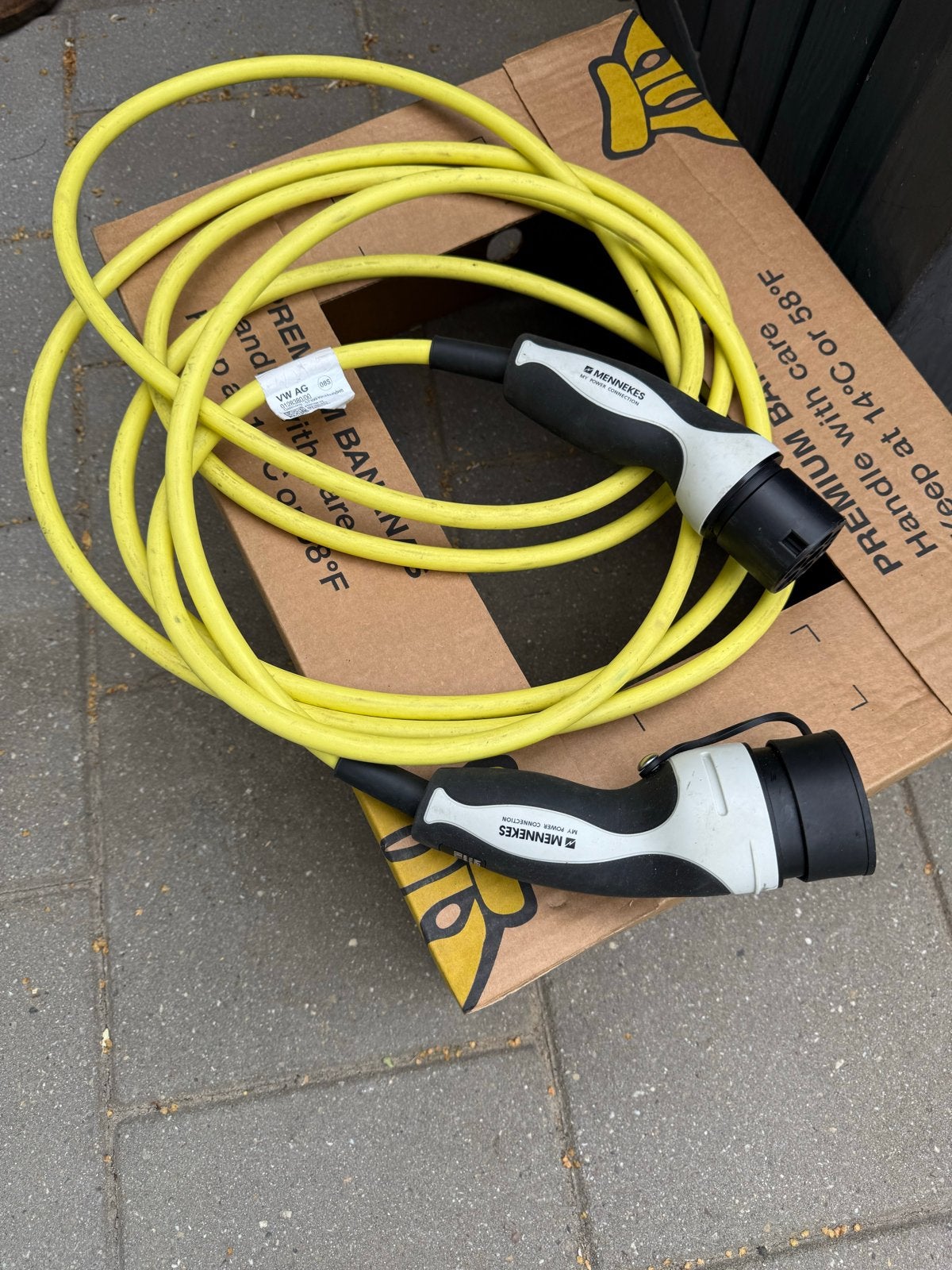 Originele VW Group Type 2 Laadkabel 16A 11kW Geel, Ophalen of Verzenden, Zo goed als nieuw, Laadkabel
