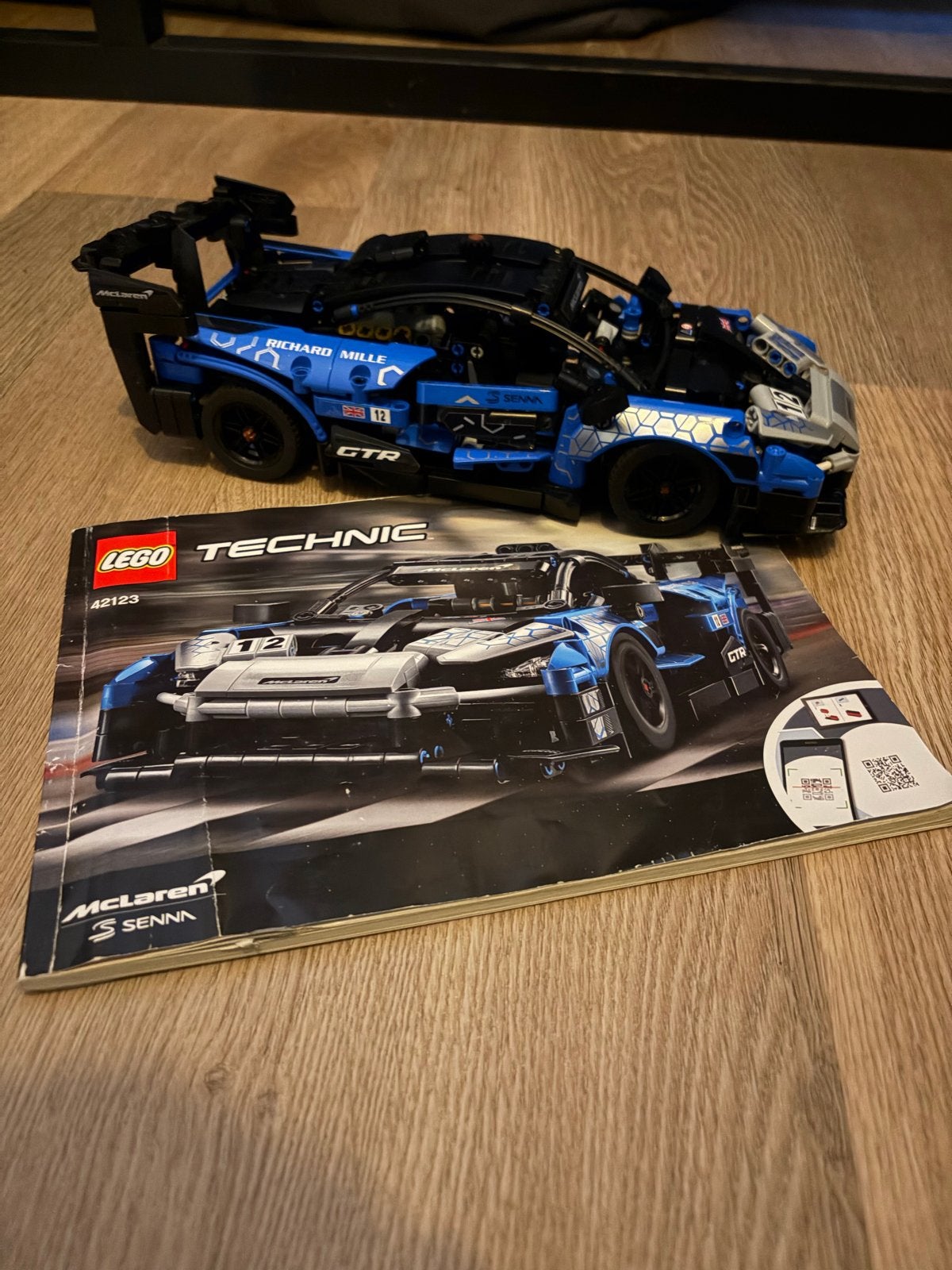 Lego Technic 42123 McLaren Senna GTR