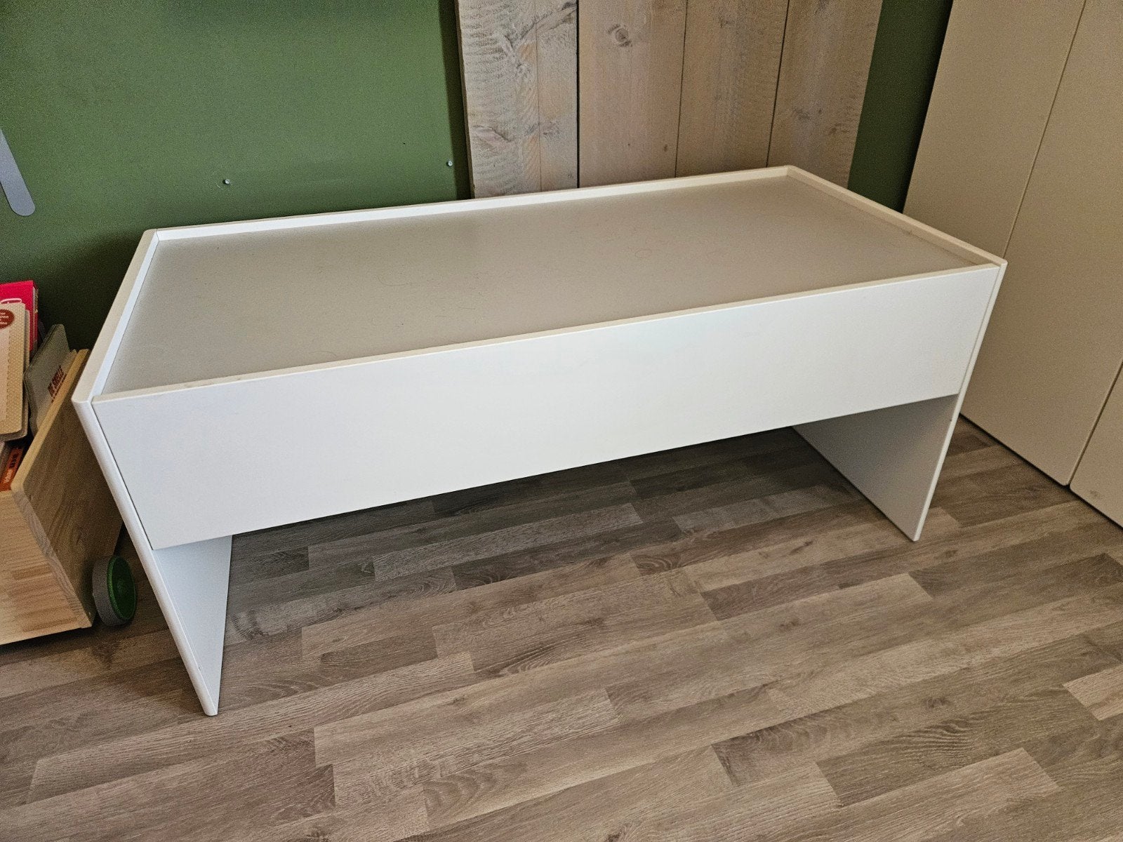 Speelgoedtafel (Dundra) met lade van de Ikea, Ophalen, Zo goed als nieuw