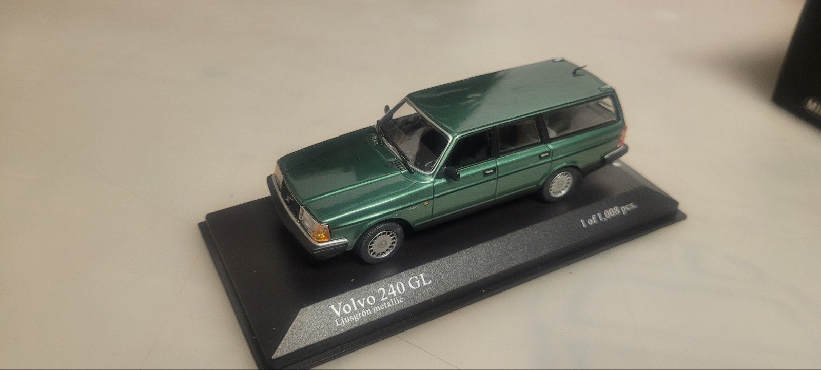 Minichamps 1986 Volvo 240 GL Break, Hobby en Vrije tijd, Ophalen of Verzenden, Nieuw, Auto, MiniChamps