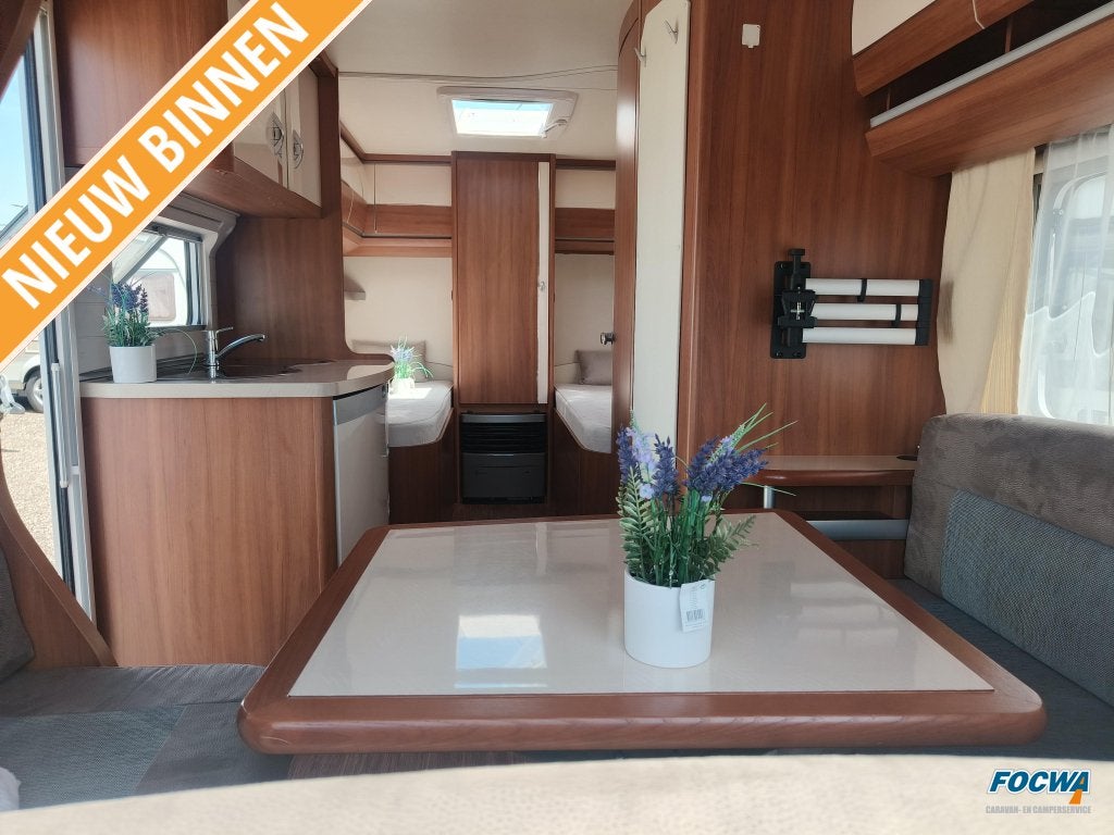 Hobby Excellent 460 LU Mover 2 Enkele Bedden Zit, Caravans en Kamperen, Caravans, Dwarsbed, Rondzit, Hobby, Schokbreker
