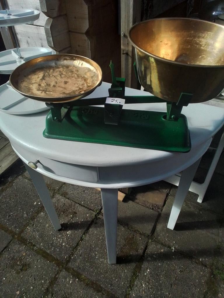 Oude balans weegschaal met koperen schalen, Antiek en Kunst, Ophalen of Verzenden