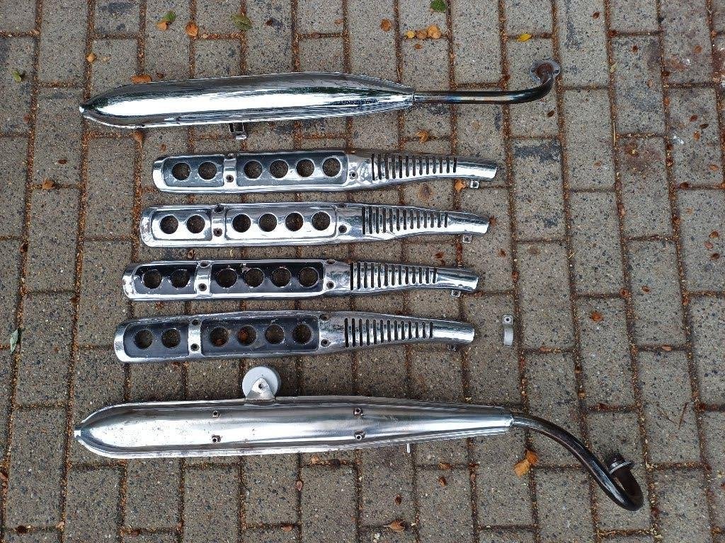 Honda ss50 c50 uitlaten + 4 schilden, Ophalen of Verzenden, Gebruikt, Uitlaat, Overige merken