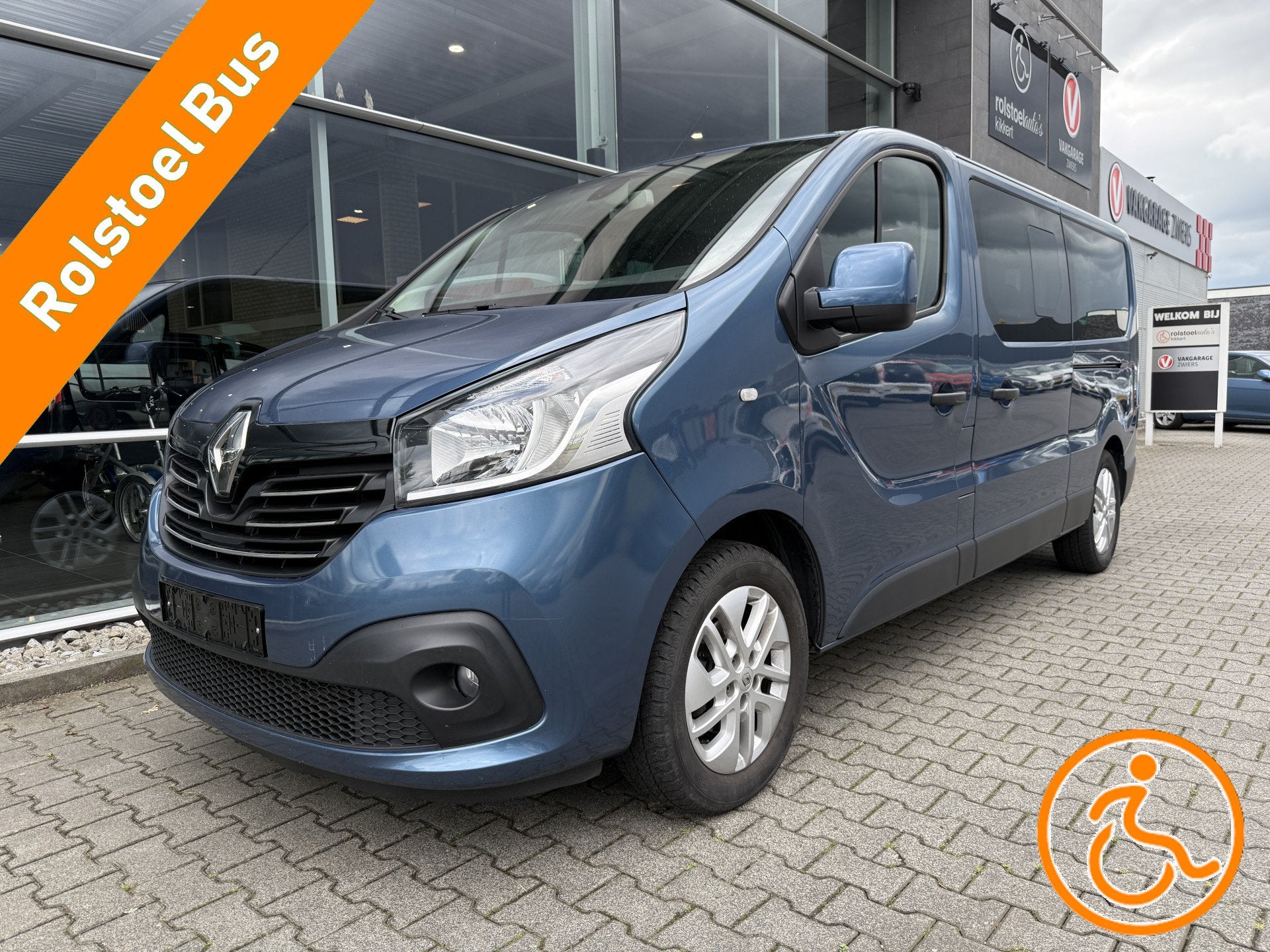Renault Trafic 4+1 Rolstoelbus 1.6 dCi T29 L2H1 Luxe Energy, Auto's, Bestelauto's, Voorwielaandrijving, 145 pk, Gebruikt, 4 cilinders