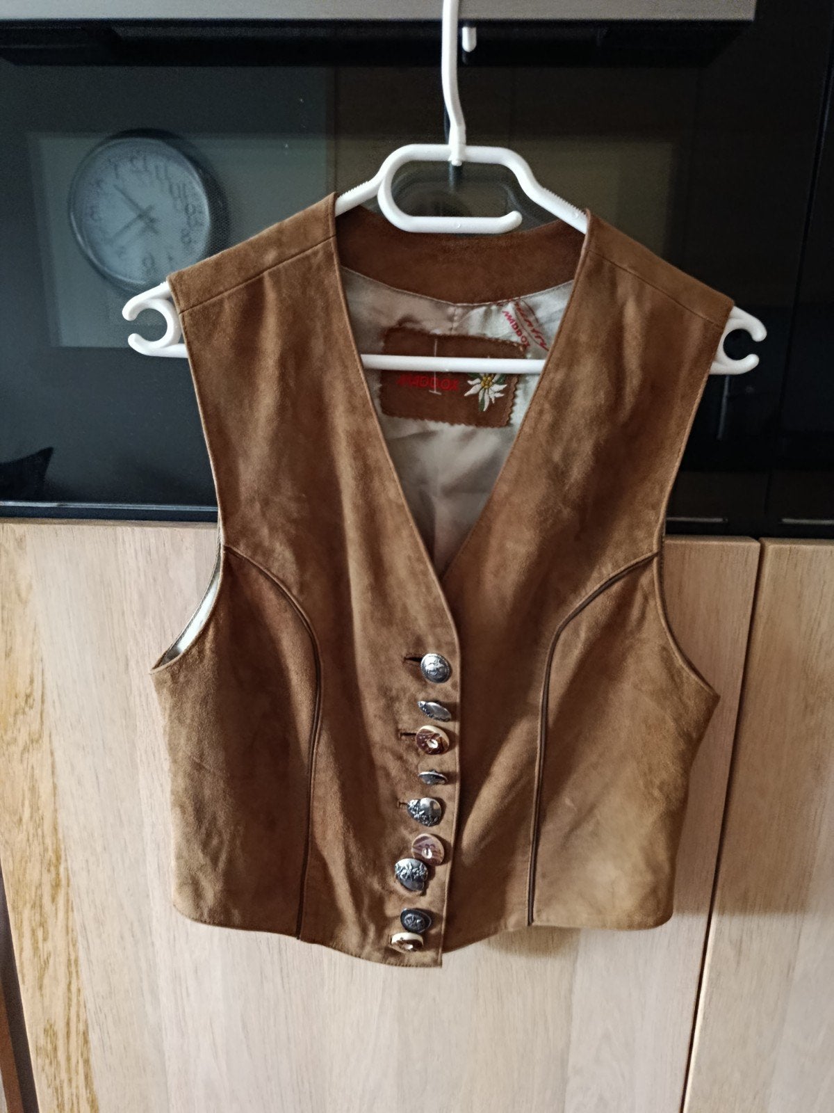 Maddox suède Trachten gilet- vestje  maat 38, Maat 38/40 (M), Maddox, Nieuw, Ophalen of Verzenden