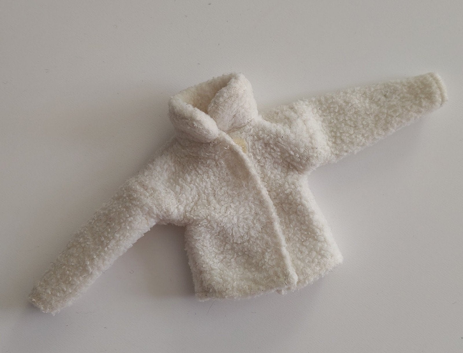 Gebroken wit zacht fleece jasje, Ophalen of Verzenden, Gebruikt, Kleertjes