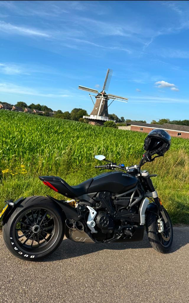 Ducati X DIAVEL (bj2016), Motoren, 2 cilinders, Traction Control, Motorrijbewijs A, Gebruikt