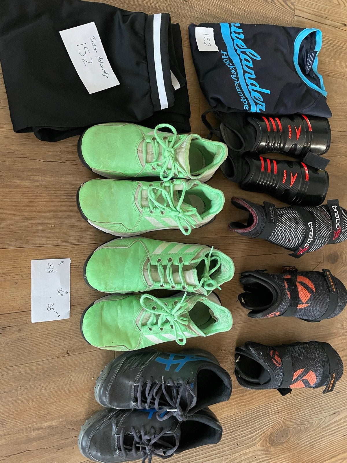 Hockeykleding en schoenen (maat 152, 35-38), Ophalen, Gebruikt, Kleding