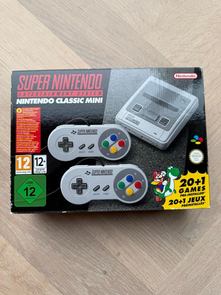 SNES Classic Mini - Nieuw &ongebruikt - Vaste prijs €110, Spelcomputers en Games, Spelcomputers | Nintendo Super NES, Nieuw, Met 2 controllers