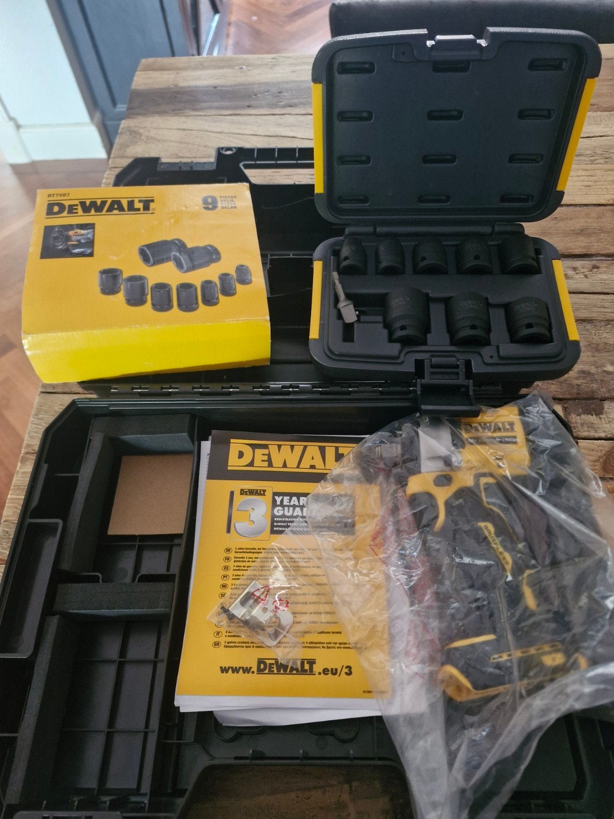 DeWalt DCF921NT Accu Slagmoersleutel met Doppen Set, Ophalen of Verzenden