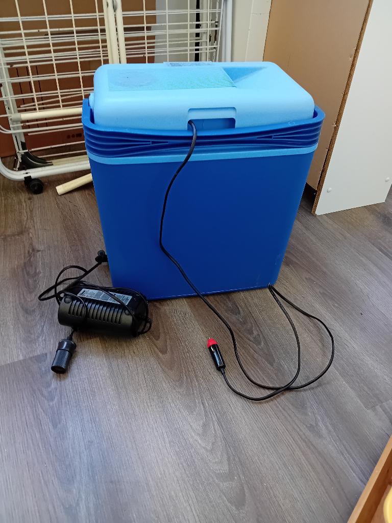 Koelbox, Caravans en Kamperen, Koelboxen, Ophalen, Zo goed als nieuw, Koelbox, Elektrisch