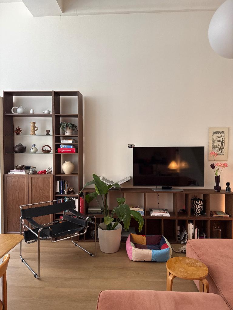 Wandkast donker hout, Huis en Inrichting, Kasten | Wandmeubels, Ophalen, Overige materialen, Zo goed als nieuw, Minder dan 150 cm