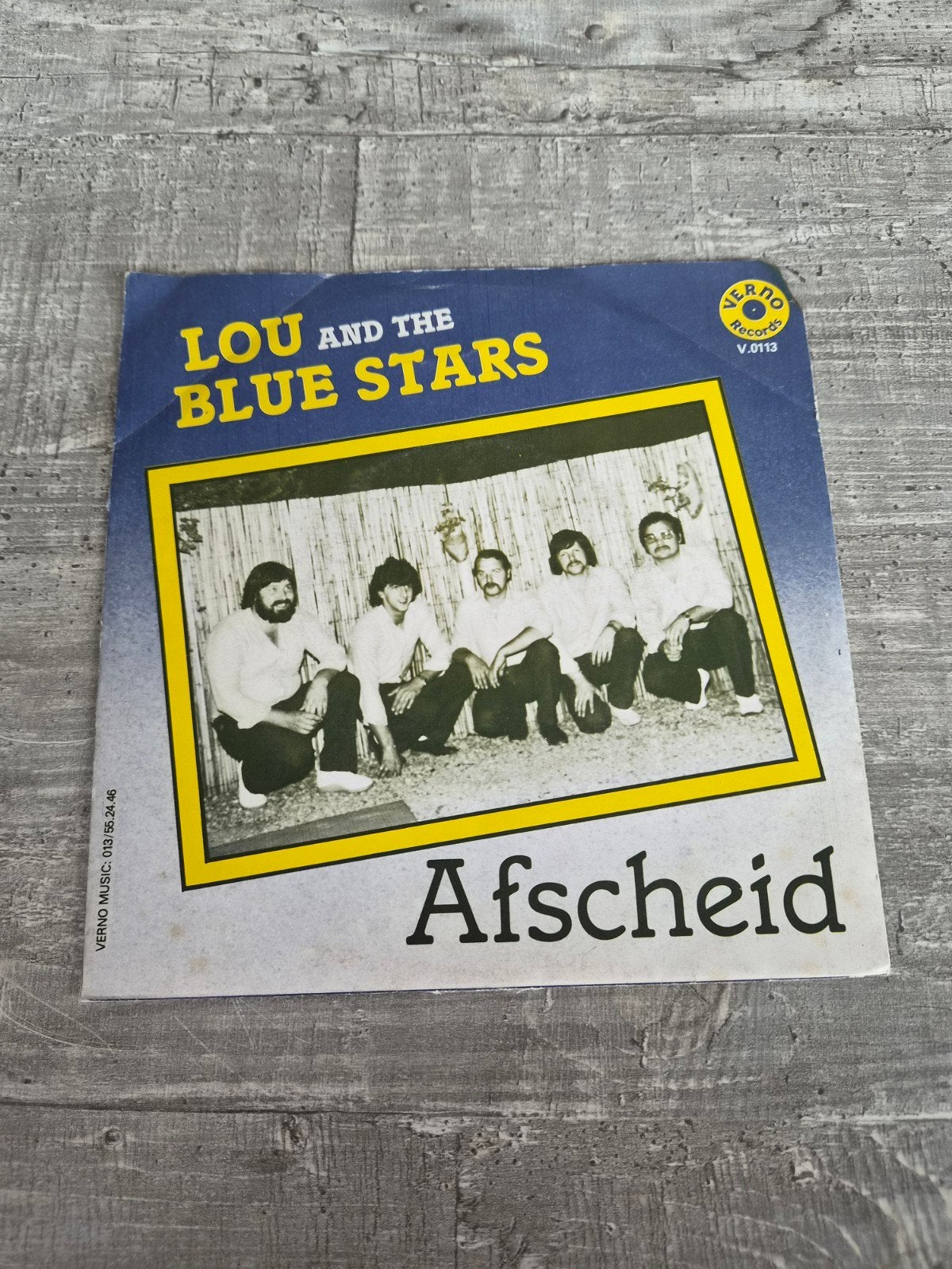 Zeldzame oude piraten single van Lou and the Blue stars, Ophalen, Gebruikt, 7 inch, Nederlandstalig
