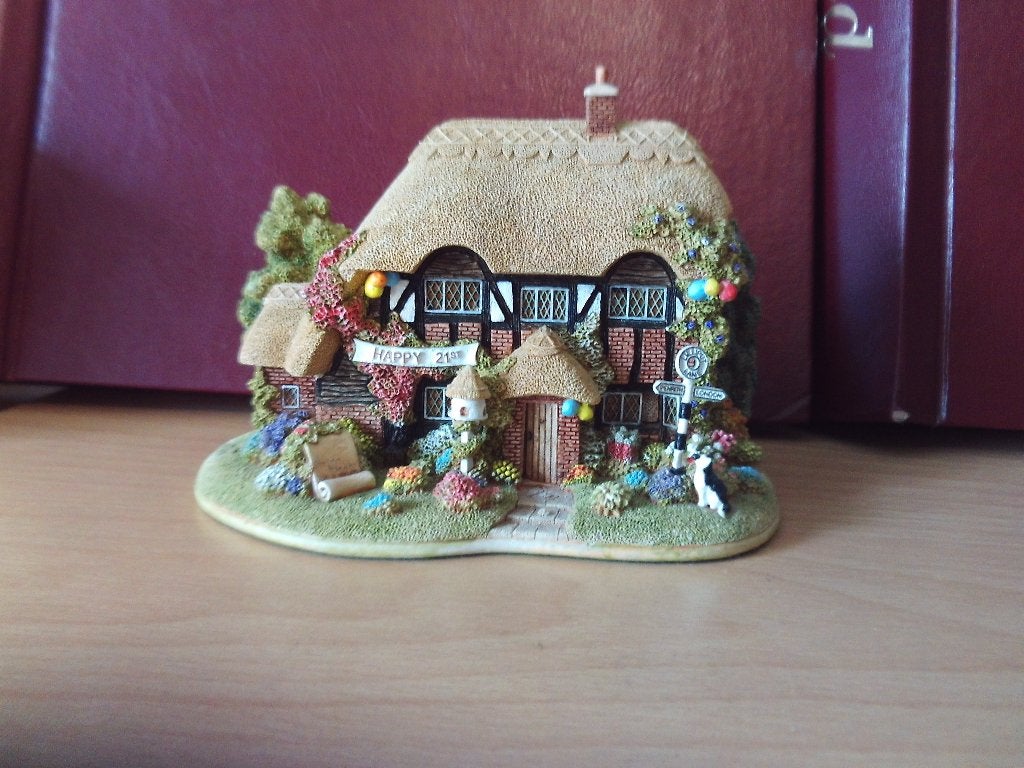Lilliput Lane - Happy 21st Birthday, Ophalen of Verzenden, Zo goed als nieuw, Overige typen