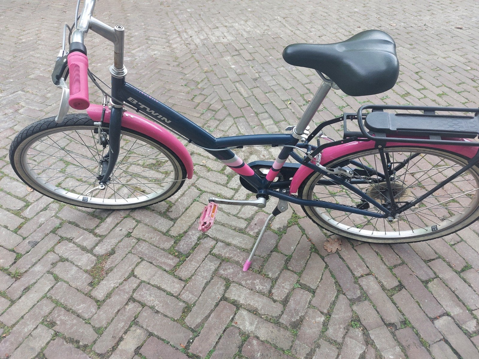 Foto 6 van B'TWIN Kinderfiets 24 inch - Roze/Donkerblauw