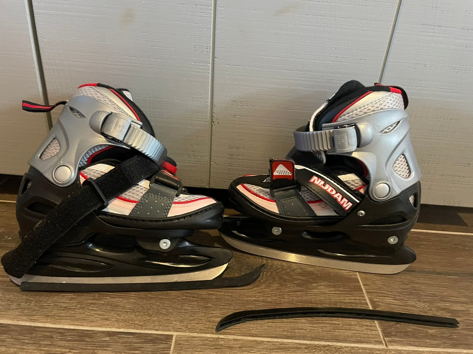 Schaatsen verstelbaar 30-33, Ophalen of Verzenden, Zo goed als nieuw, IJshockeyschaatsen, Nijdam