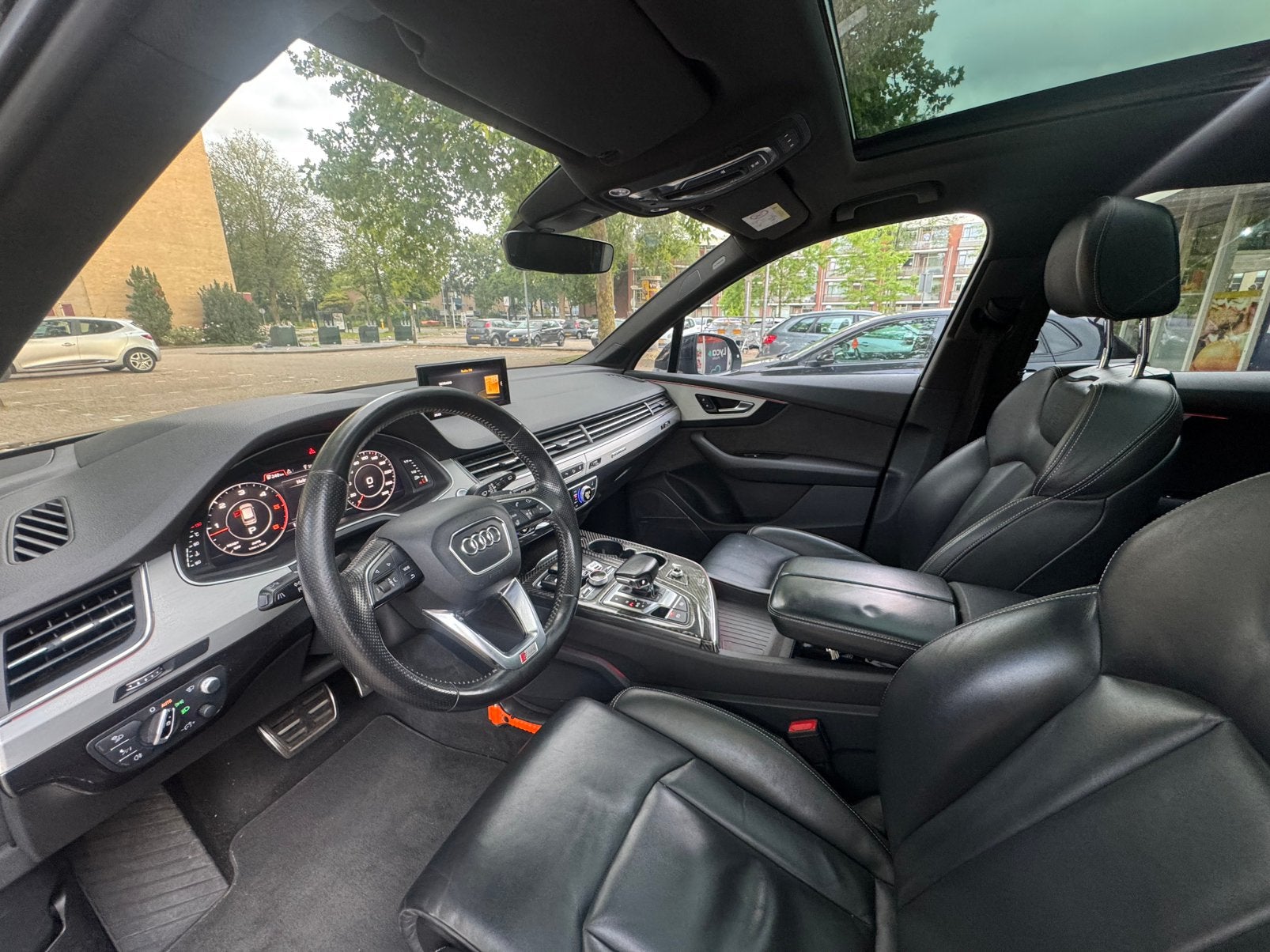 Audi Q7 SQ7 3.0 TDI Quattro 3x S-line 2016 Panorama Trekhaak, Auto's, Audi, Automaat, Euro 6, 241 €/maand, Zwart