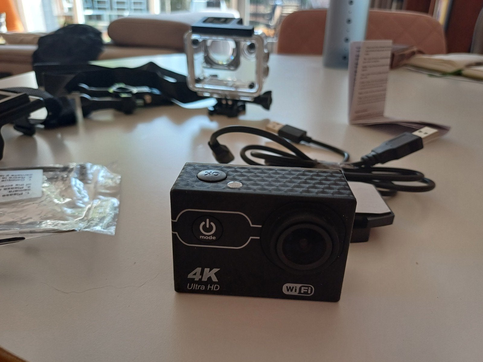 4K Ultra HD Action Camera met accessoires, Ophalen of Verzenden, Zo goed als nieuw, Overige merken