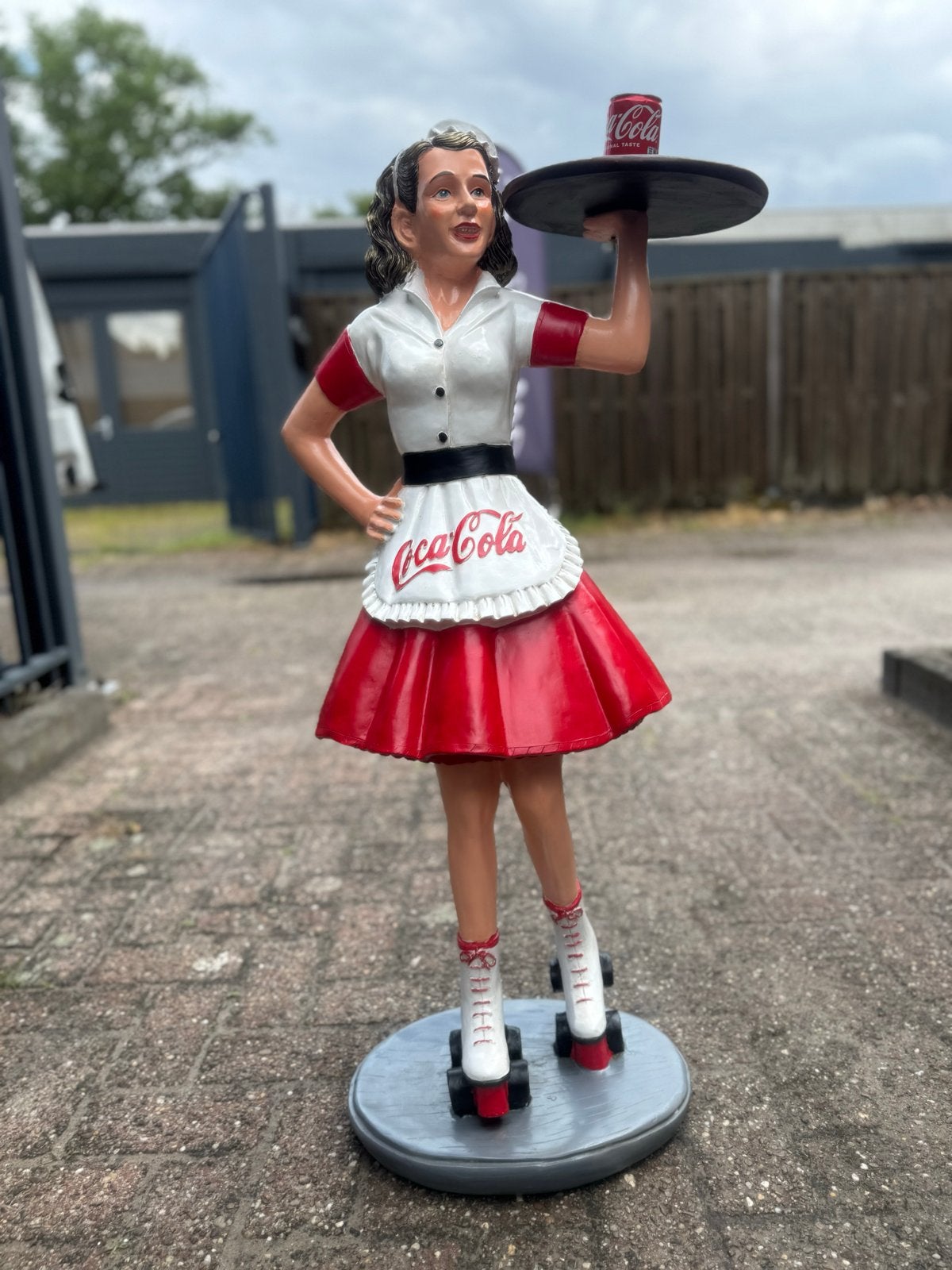 Coca-Cola Serveerster Beeld op Rollerskates, Ophalen, Gebruikt