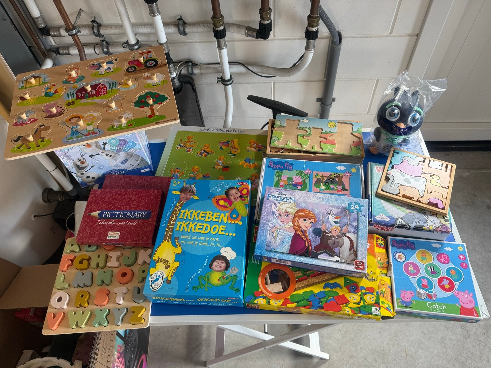 Grote partij diverse kinderpuzzels en spelletjes, 2 tot 4 jaar, Gebruikt, Van hout, Meer dan 50 stukjes