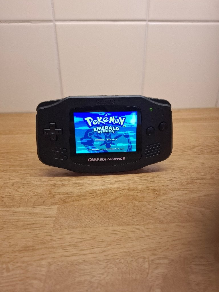 Game Boy Advance (Zwart) met Voor Gelamineerd V5 IPS scherm, Spelcomputers en Games, Spelcomputers | Nintendo Game Boy, Ophalen of Verzenden