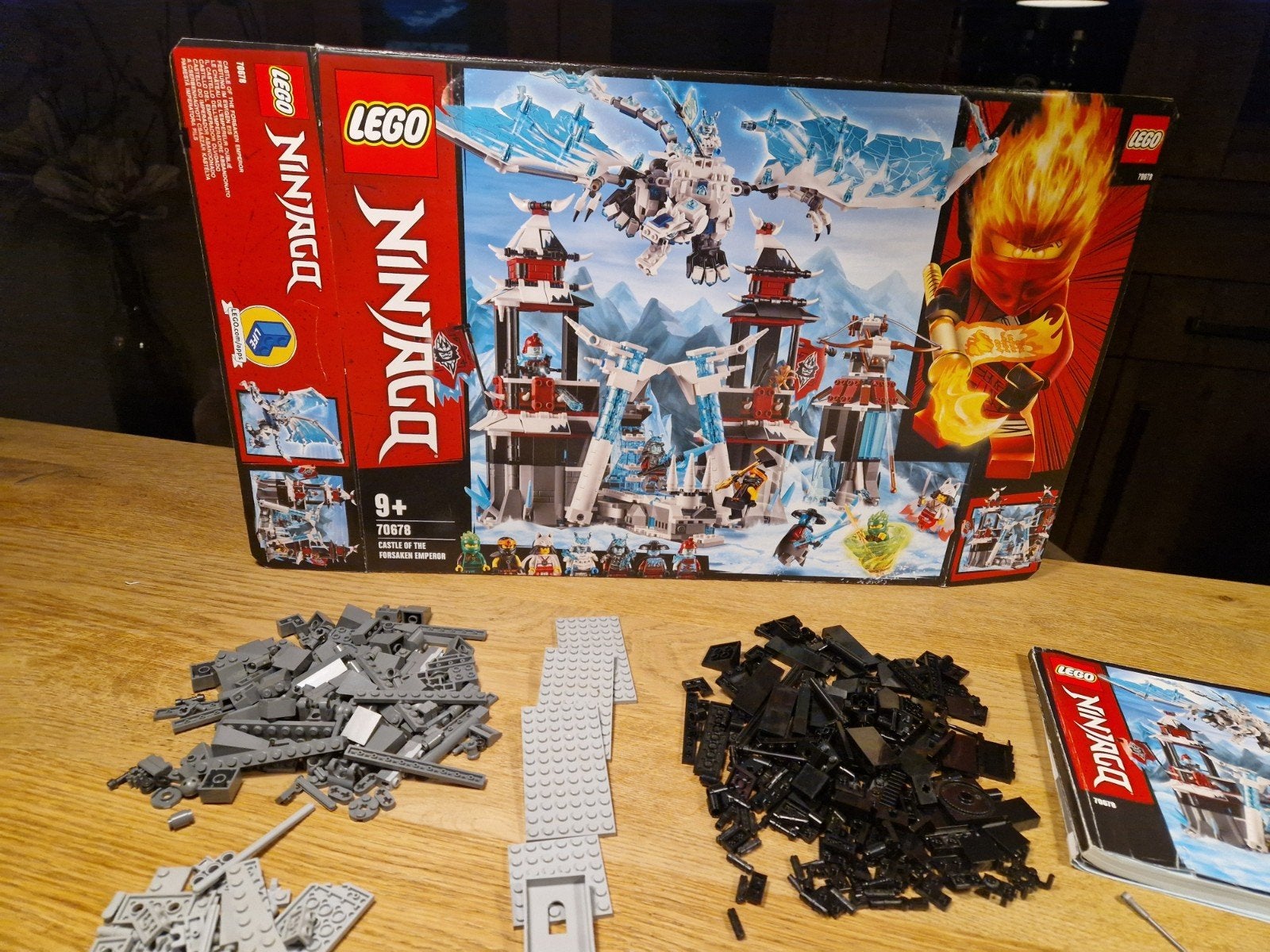 Lego 70678 - 99% compleet doos boekjes en minifiguurtjes, Lego, Ophalen of Verzenden, Zo goed als nieuw, Ninjago
