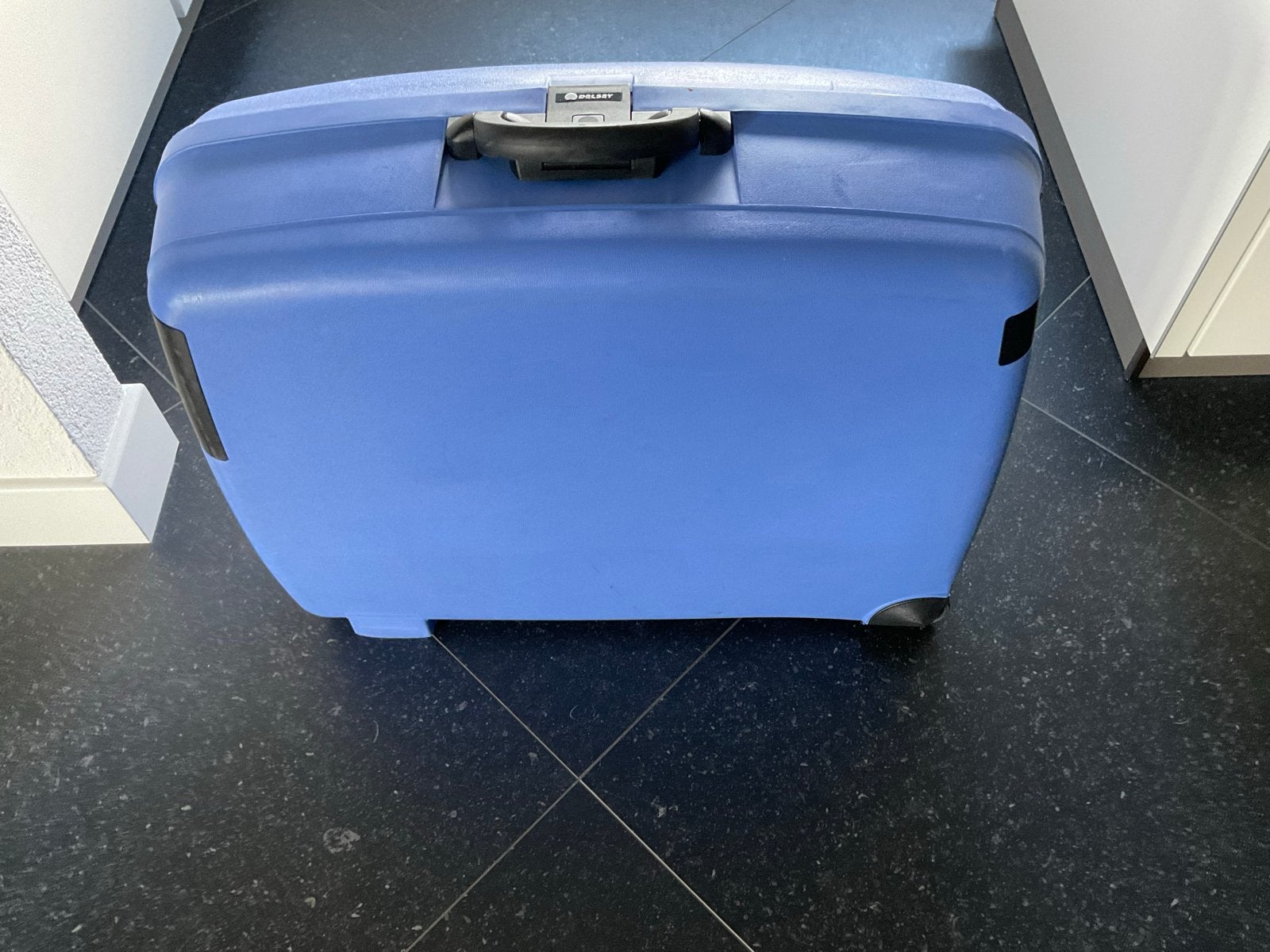 Prachtige Delsey Koffer, 60 tot 70 cm, Gebruikt, Hard kunststof, Slot
