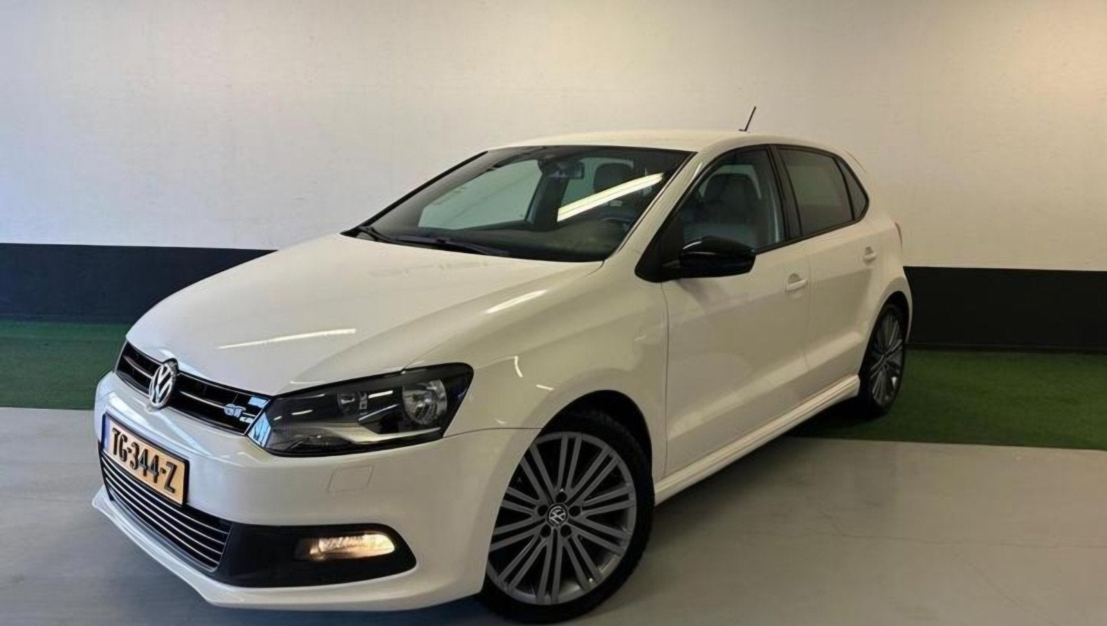 Volkswagen Polo 1.4 TSI 103KW 2013 Wit, Auto's, Voorwielaandrijving, 1112 kg, 4 cilinders, Handgeschakeld