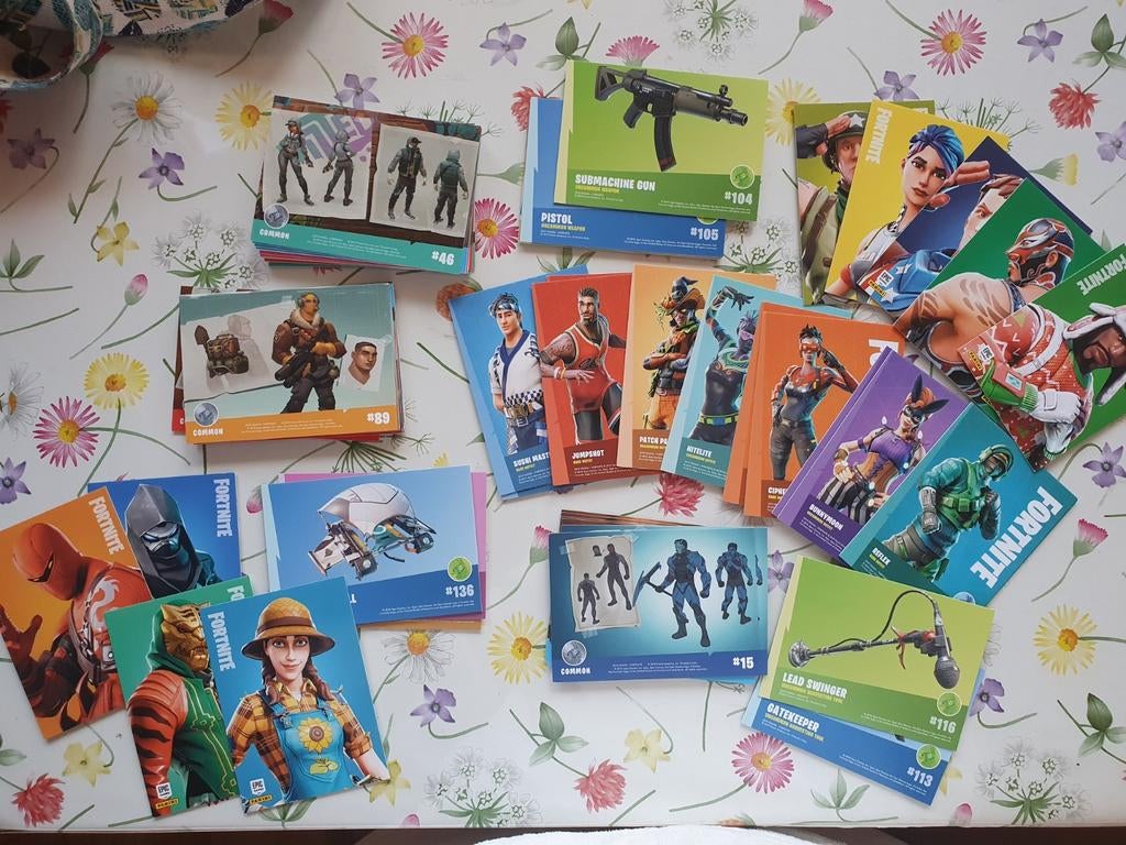 Fortnite kaarten ca 65 stuks, Ophalen of Verzenden, Meerdere plaatjes