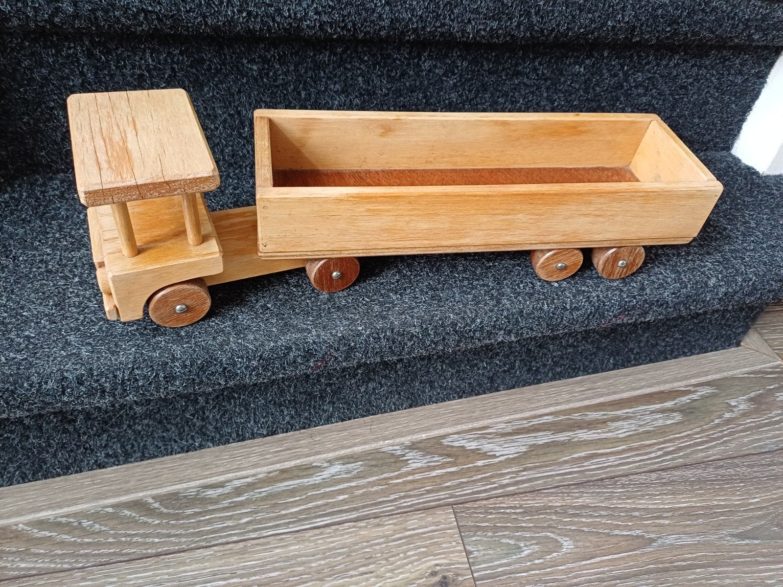 Houten vrachtwagen, Kinderen en Baby's, Speelgoed | Houten speelgoed, Ophalen