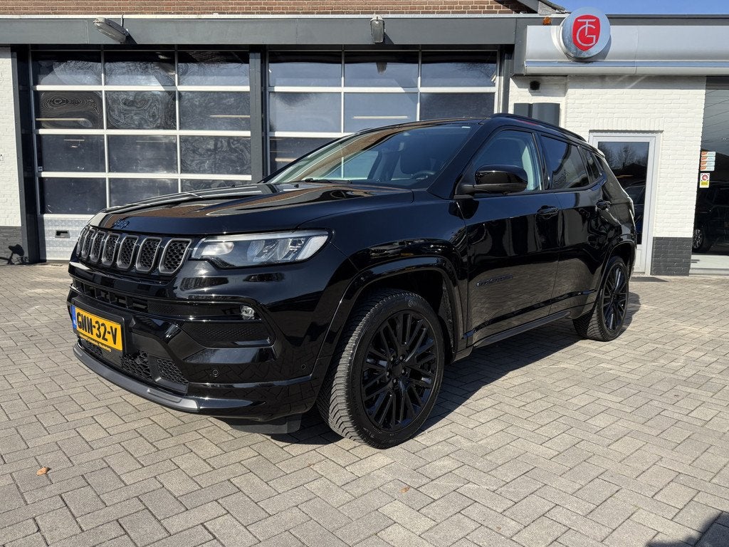 Jeep Compass 4xe 240 Plug-in Hybrid Electric S Summit Full o, Auto's, Jeep, Automaat, 4 cilinders, Zwart, Bedrijf