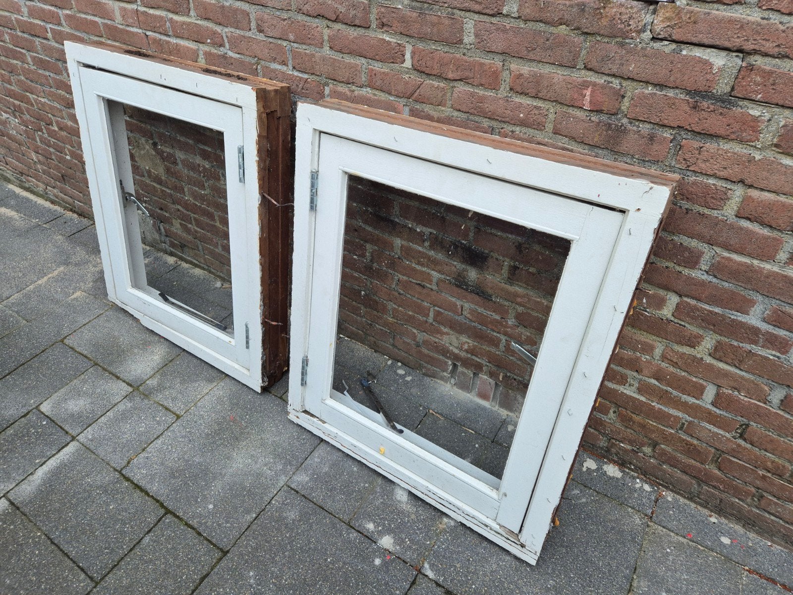 Gebruikt raamkozijn met glas (2 stuks), Doe-het-zelf en Verbouw, Gevelraam of Ruit, Gebruikt, Minder dan 80 cm, 80 tot 120 cm