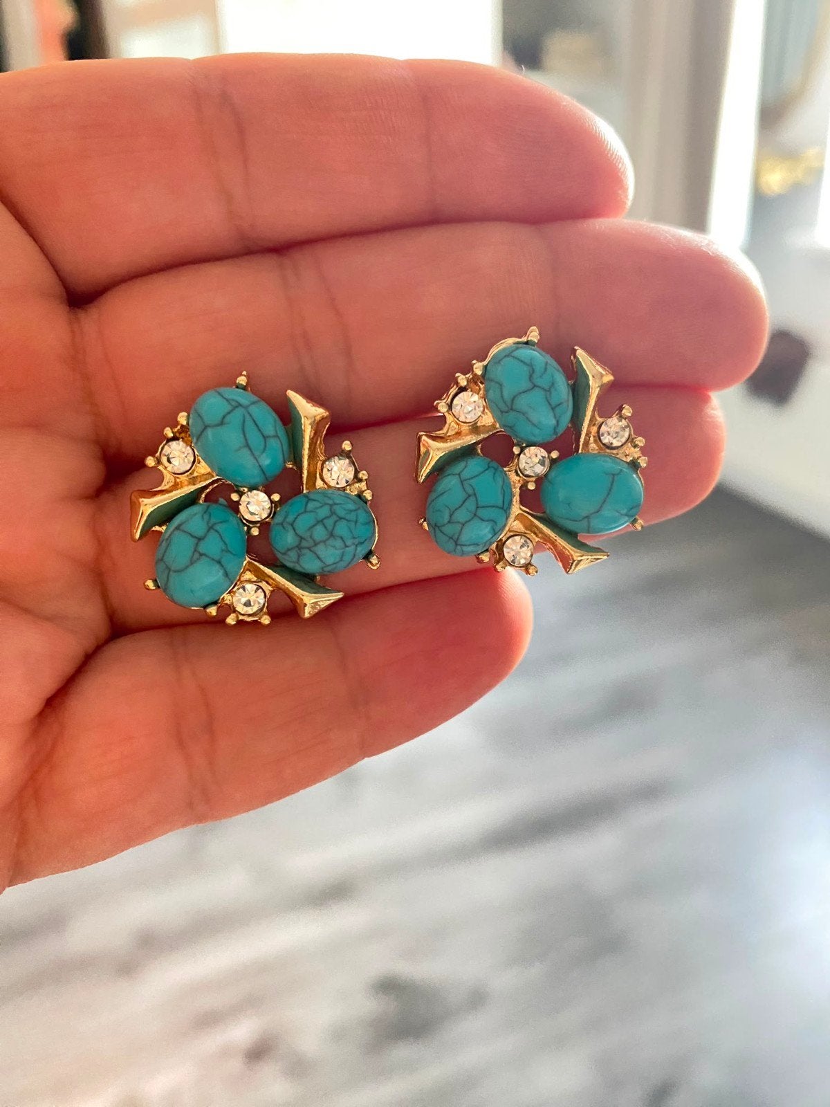 Prachtige  oorbellen met 3 stenen, Overige materialen, Blauw, Nieuw, Ophalen of Verzenden