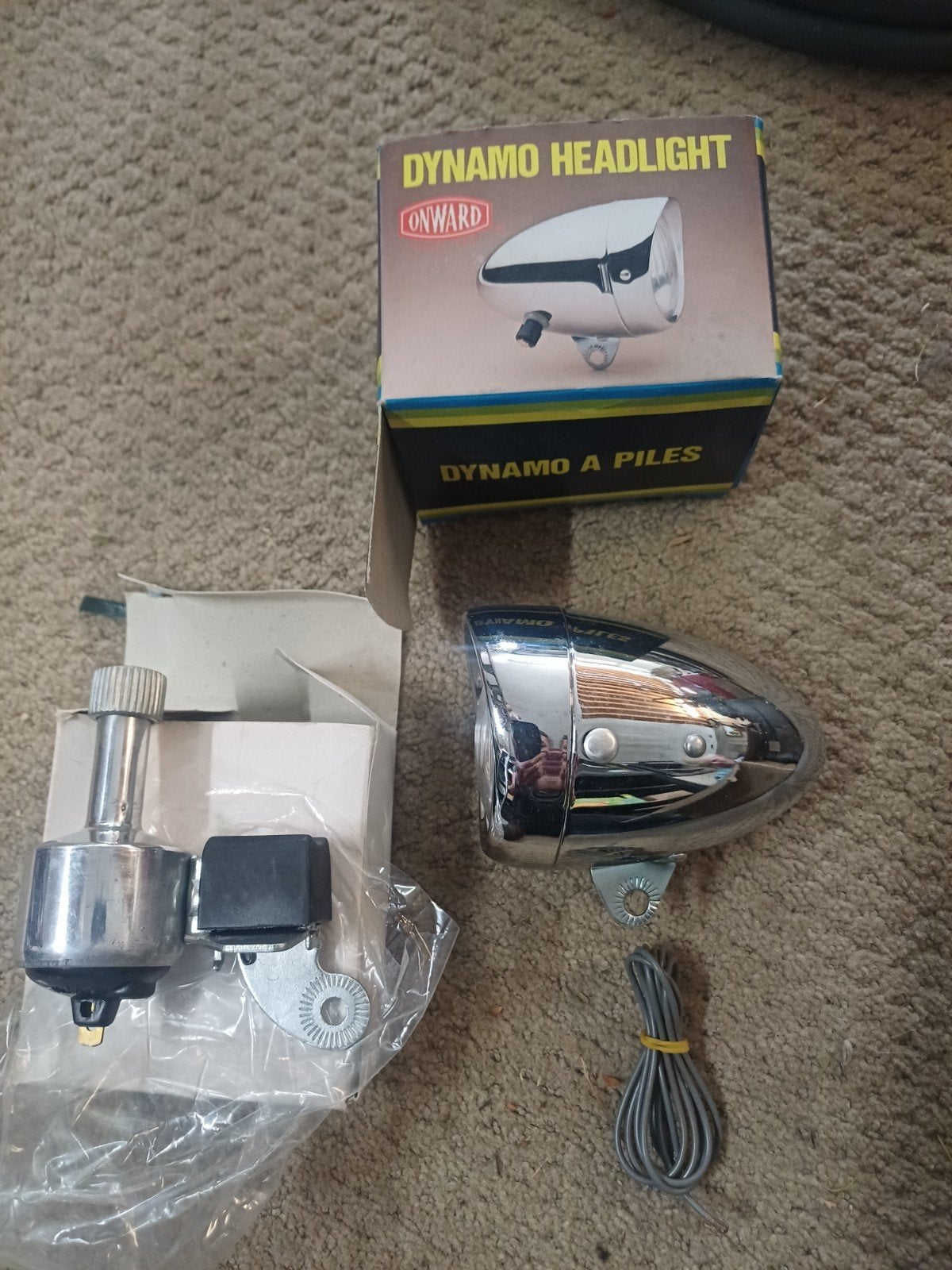 dynamo plus koplampen fiets partij, Ophalen of Verzenden, Nieuw