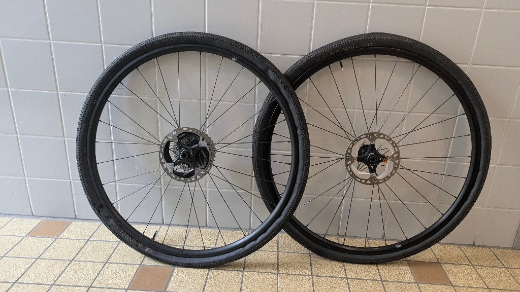 Bontrager gravelwielen incl.banden, cassette en discs, Gebruikt, Gravelbike, Aluminium, Ophalen