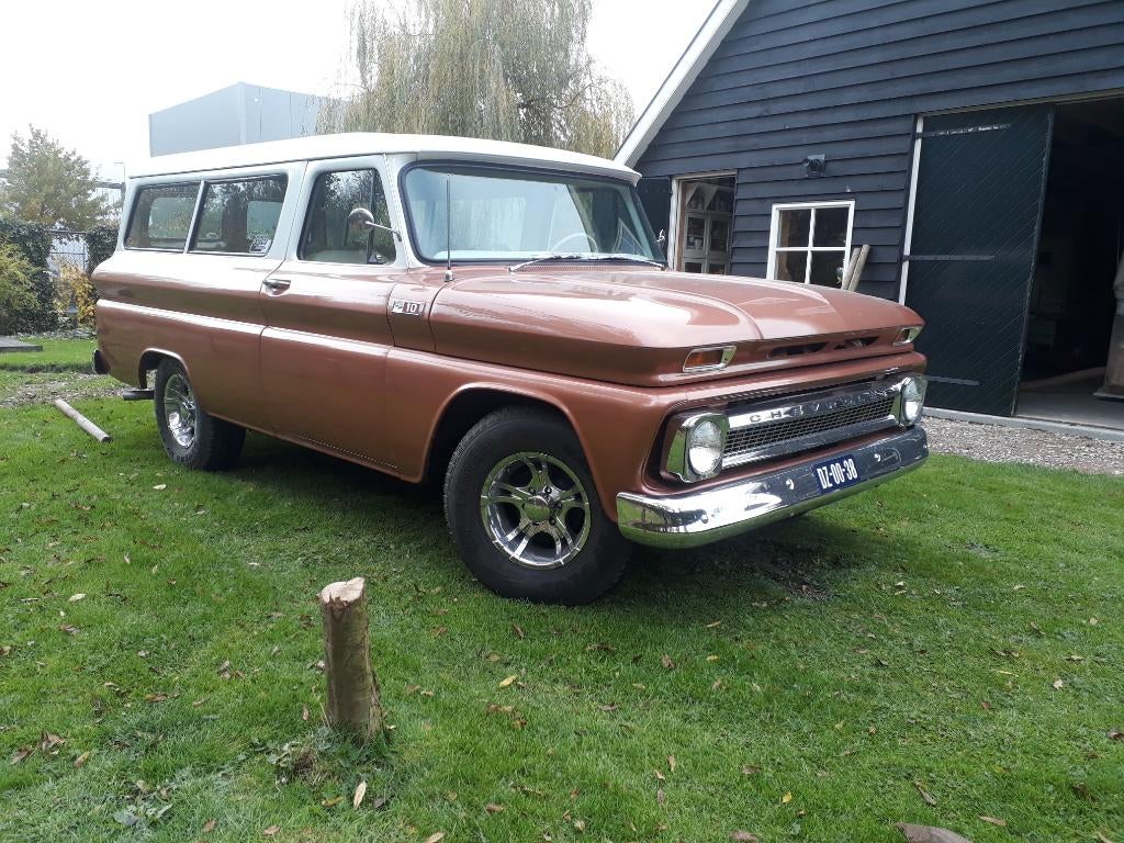 Chevrolet C14 Suburban 1965, Auto's, Oldtimers, Particulier, Chevrolet, Benzine, SUV of Terreinwagen, Handgeschakeld, Bruin, Beige