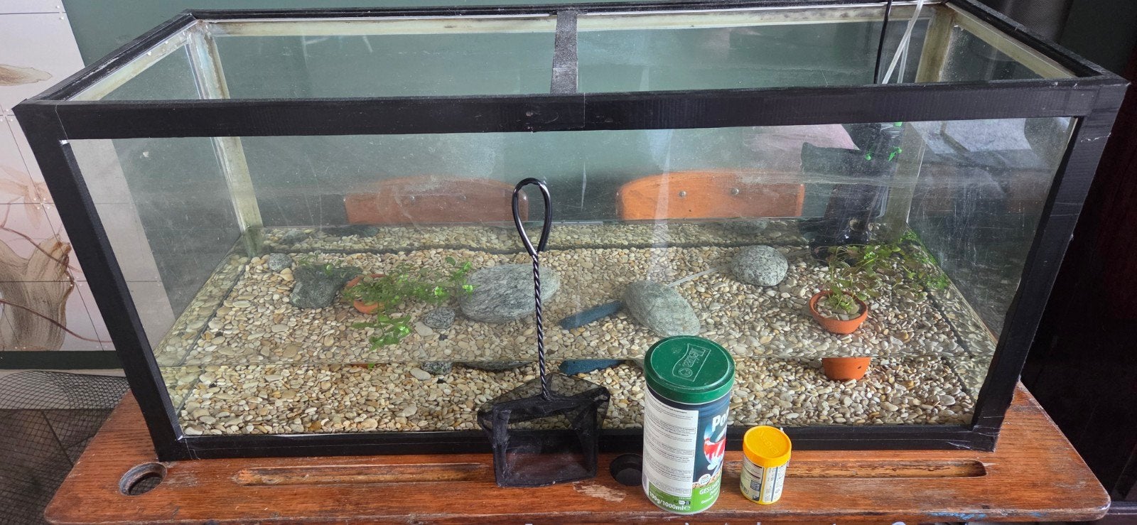 Aquarium zwart met toebehoren, Ophalen, Inclusief planten, Gebruikt, Leeg aquarium