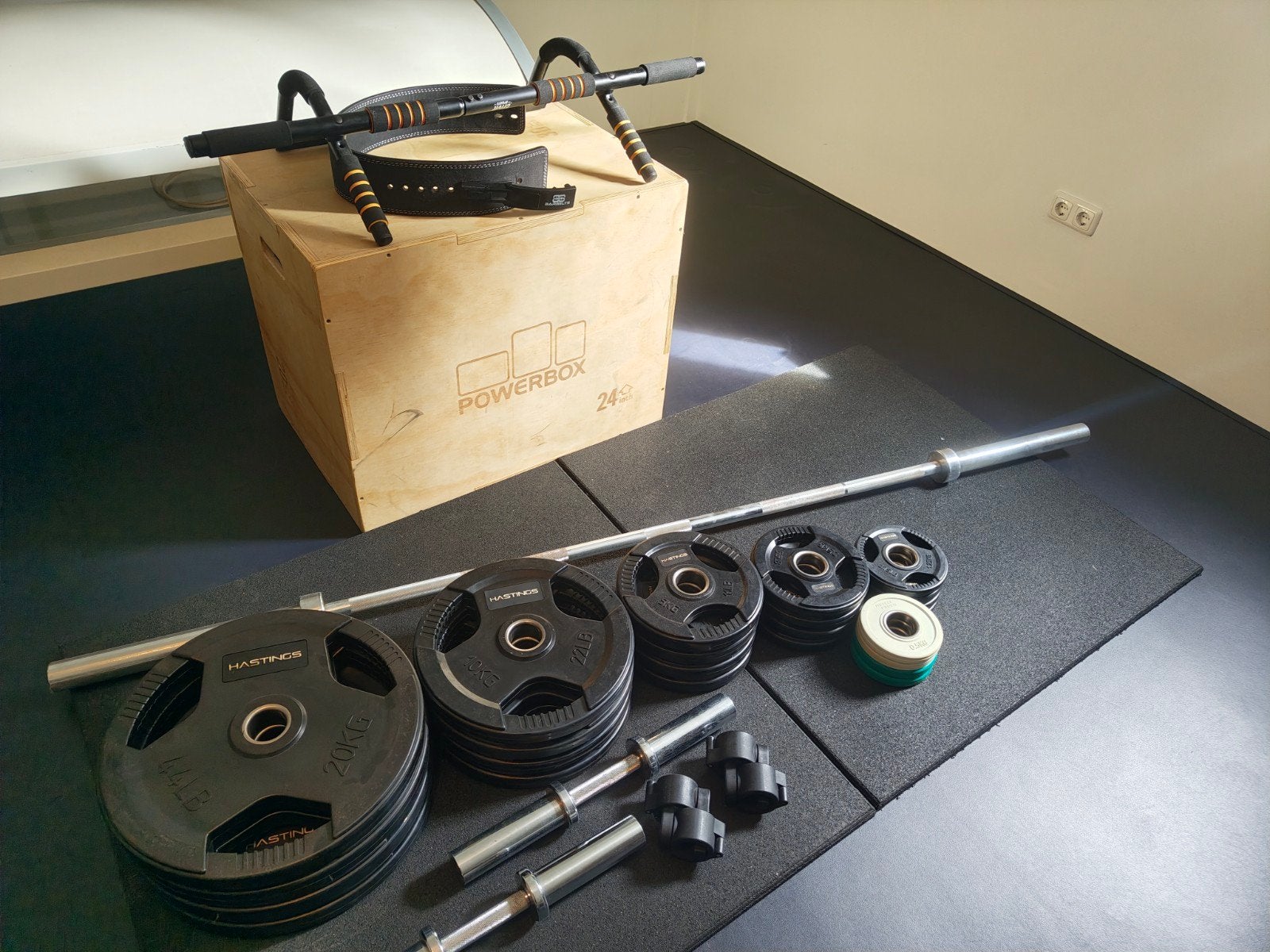 Complete olympische (halter)set + plyo box (zeer goede staat, Ophalen, Zo goed als nieuw, Halterschijven