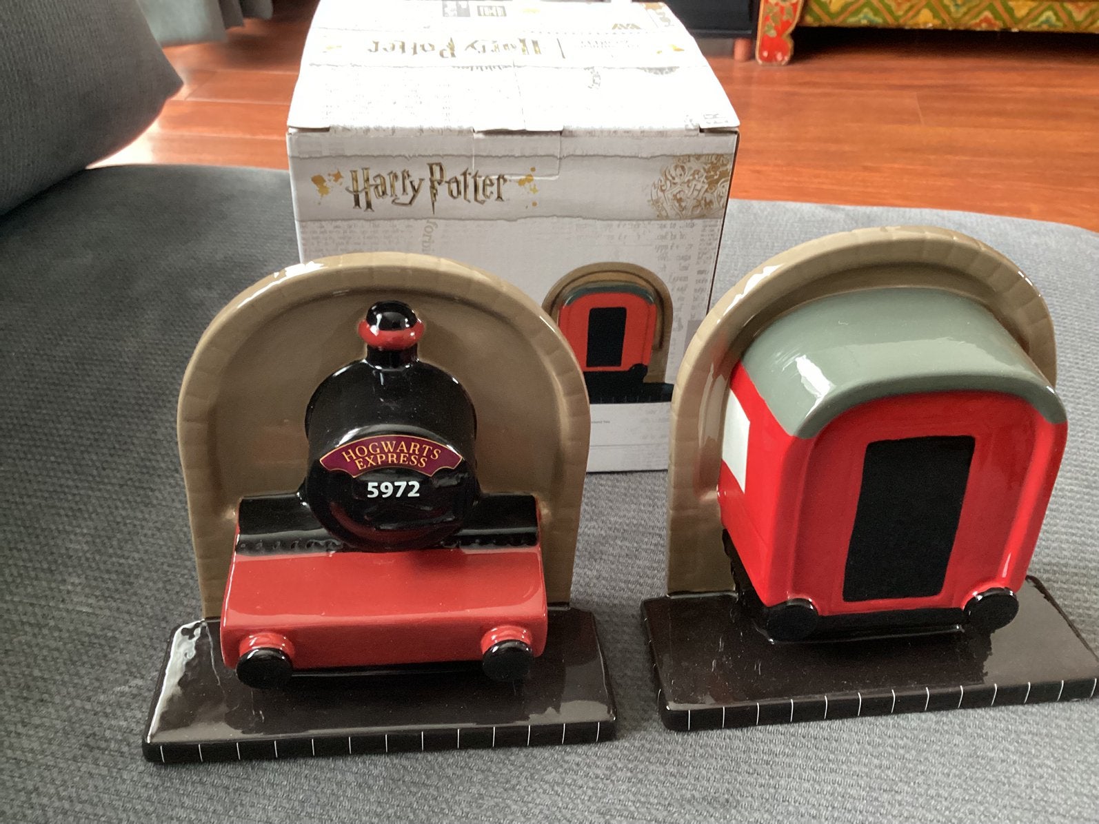 Harry potter boekensteunen nieuw in doos, Ophalen of Verzenden, Nieuw, Beeldje of Buste