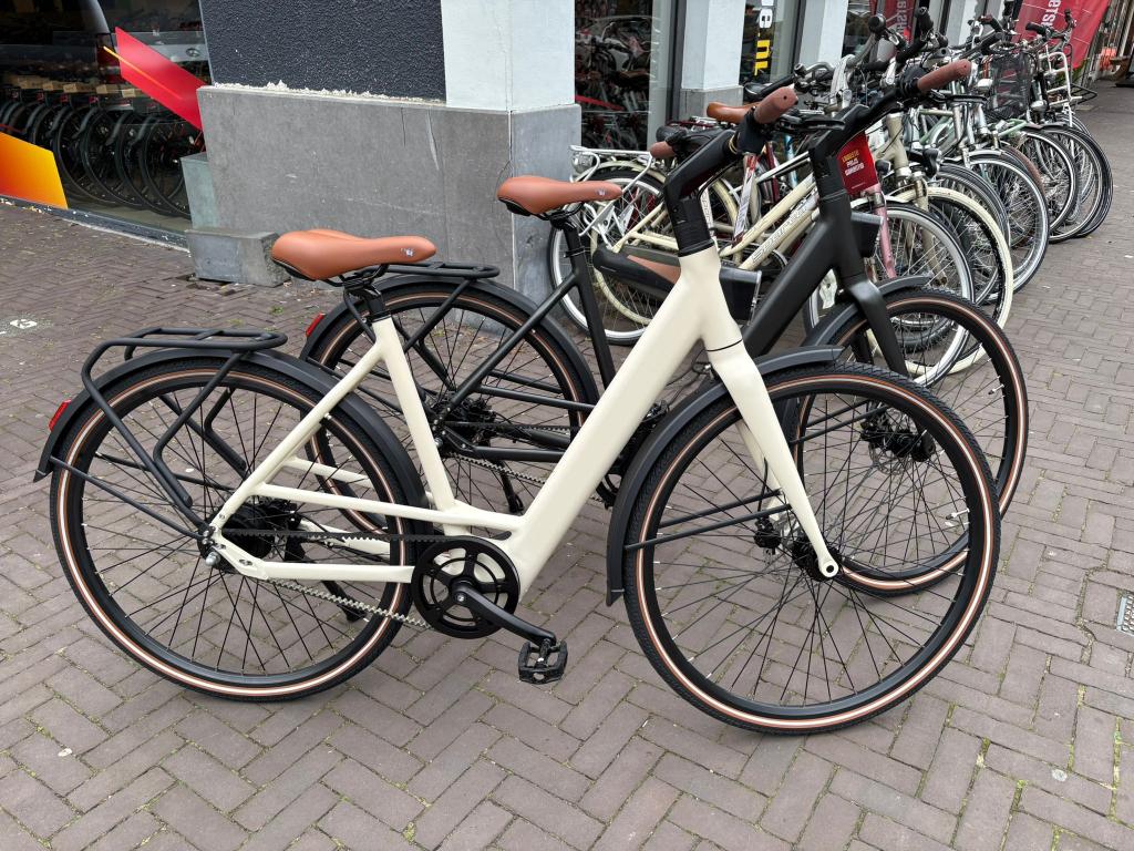 Fietshokje Hoofddorp: Raaks Urban Dames. BELT DRIVE!! Nieuw!