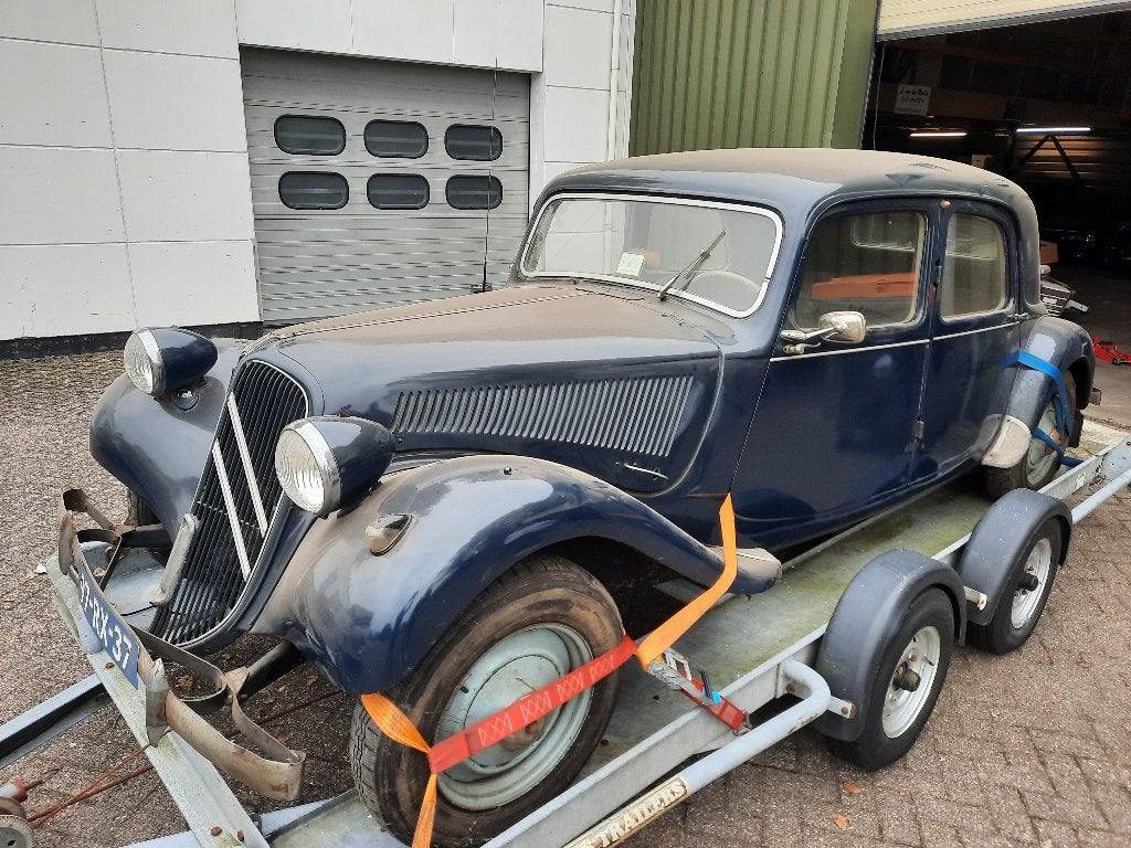 Oldtimer Citroen Traction Avant 11BN blue nuit zoek id/ds, Auto's, Voorwielaandrijving, Overige modellen, 4 cilinders, Blauw
