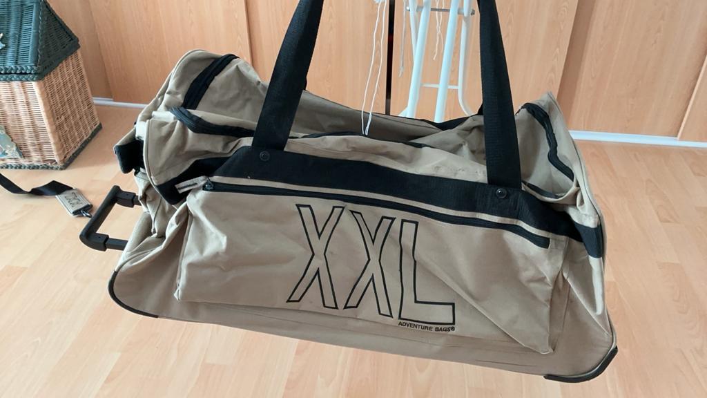 Grote weekendtas 80 X 35 X 38, Sieraden, Tassen en Uiterlijk, Koffers, Ophalen of Verzenden, Gebruikt, Overige materialen, Wieltjes